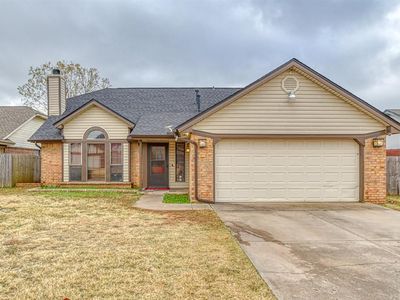 1216 NE 24th St, Moore, OK, 73160
