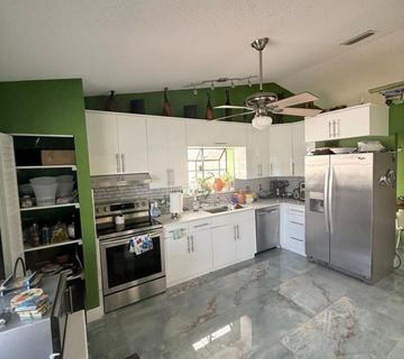 1st image of 11 Capitol Ct
