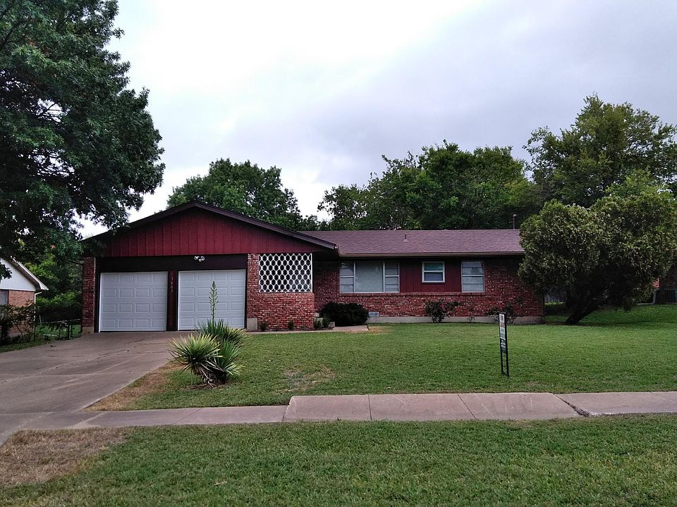 1st image of 1407 Hillcrest Dr