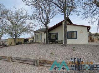 502 Piike Rd, Elephant Butte, NM 87935