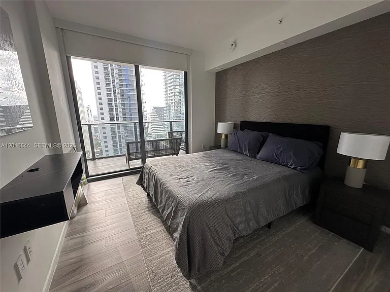 801 S Miami Ave — Photo 10