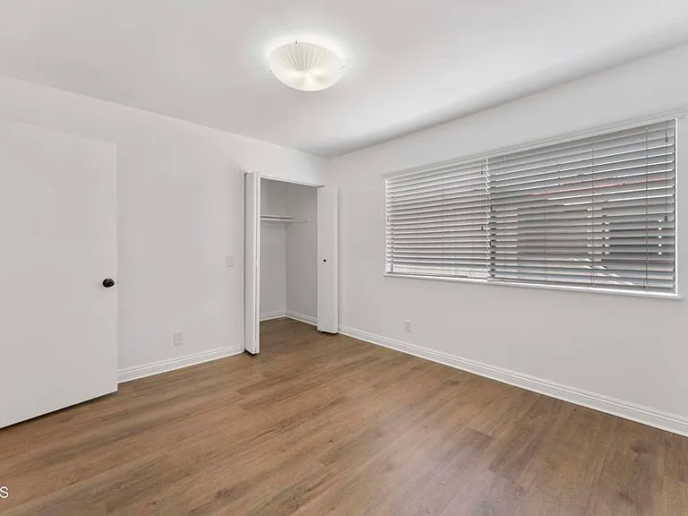 1316 Elm Ave #8 — Photo 11