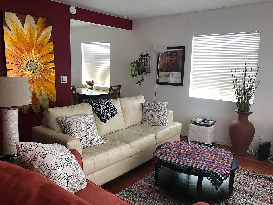 1st image of 923 Glendale Ave