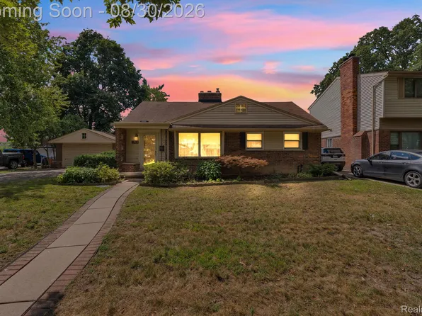 1762 Sherwood Ct, Dearborn, MI 48124