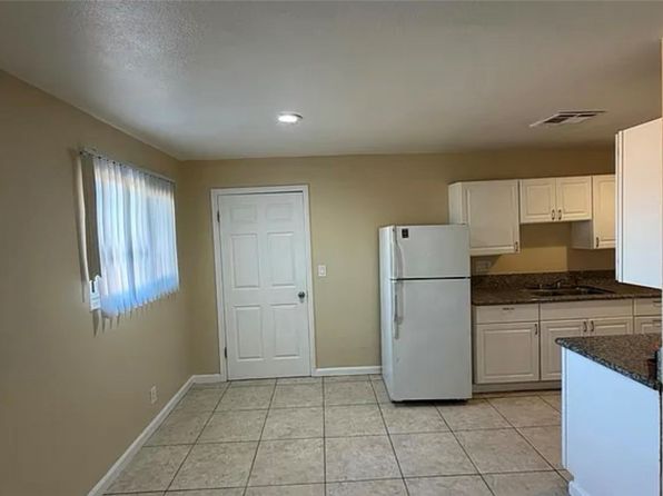 51704 Cesar Chavez St