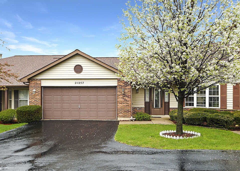 1st image of 21257 W Silktree Cir