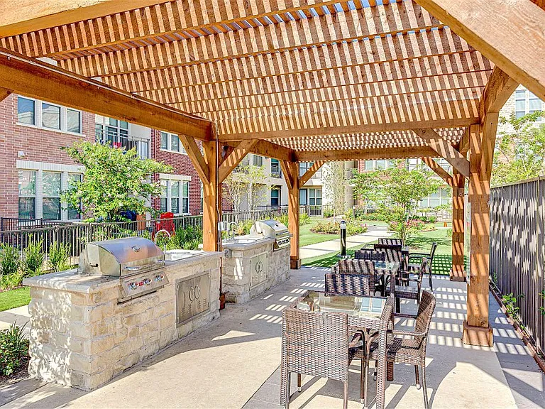 The Quadrangles on Twenty Apartments in Grand Prairie, Texas