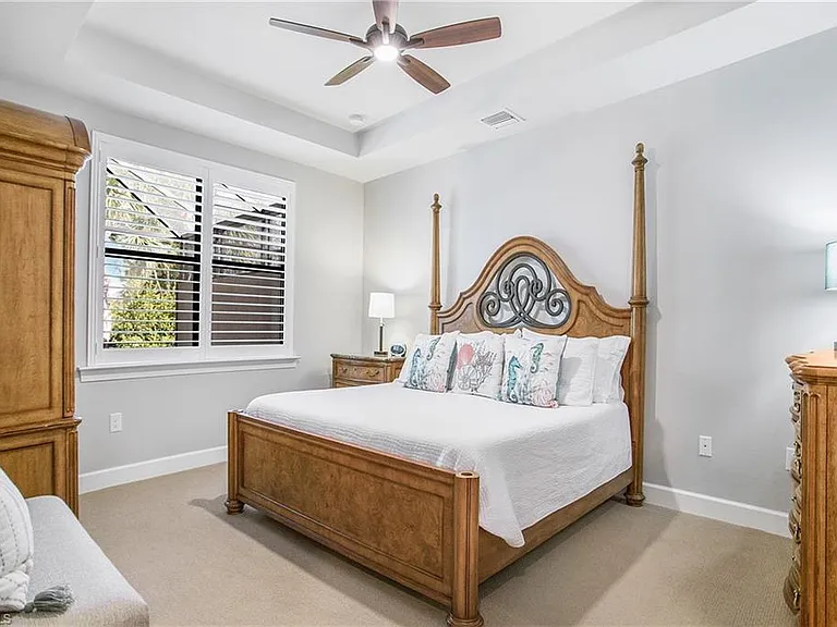 7674 Jacaranda Ln — Photo 7
