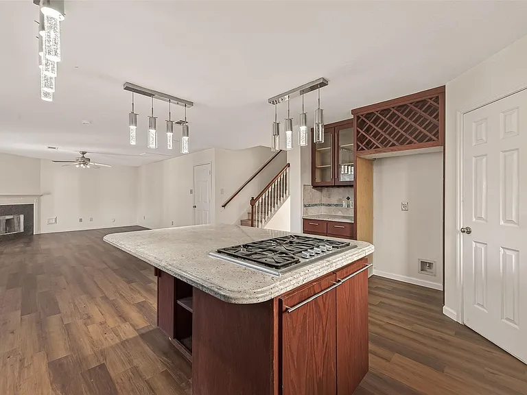 15910 Clayton Bend Dr — Photo 21