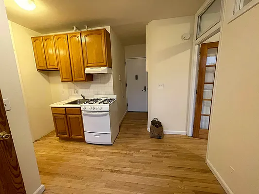 Rented by REAL New York | media 10