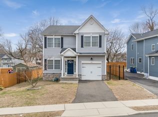 28 Mechanic St, Somerville, NJ 08876