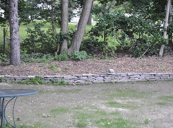 4th image of 270 W 16th St