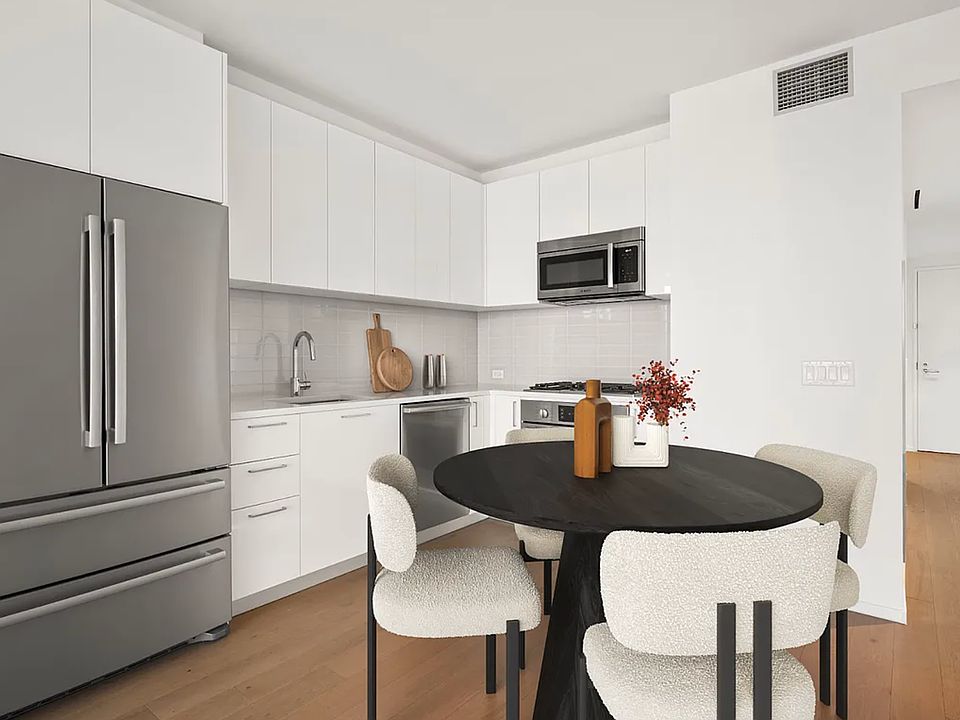 1st image of 685 1st Ave APT 14L