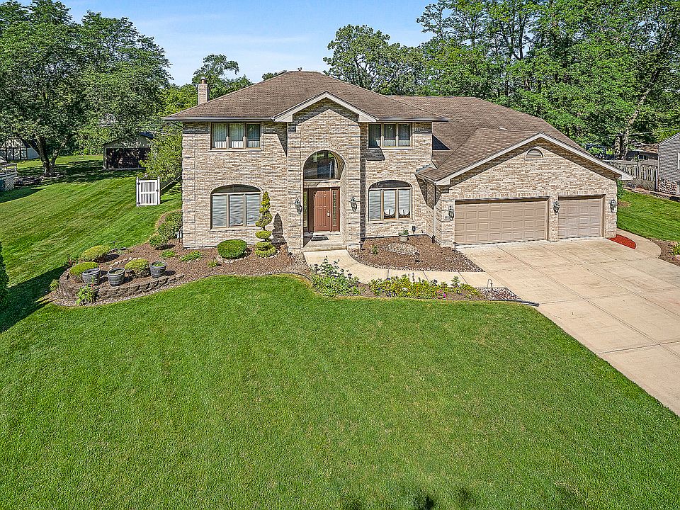 1st image of 10320 S 73rd Ct