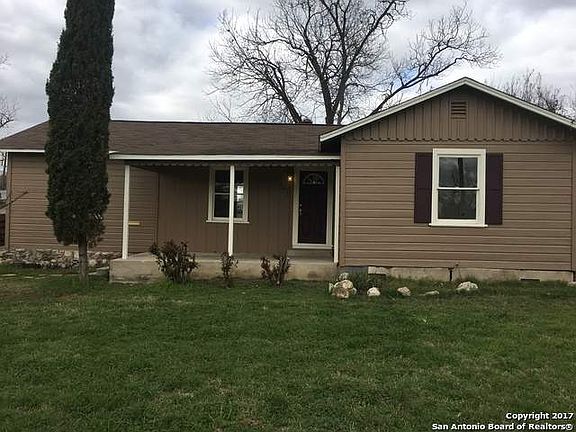 3rd image of 143 Eureka Dr