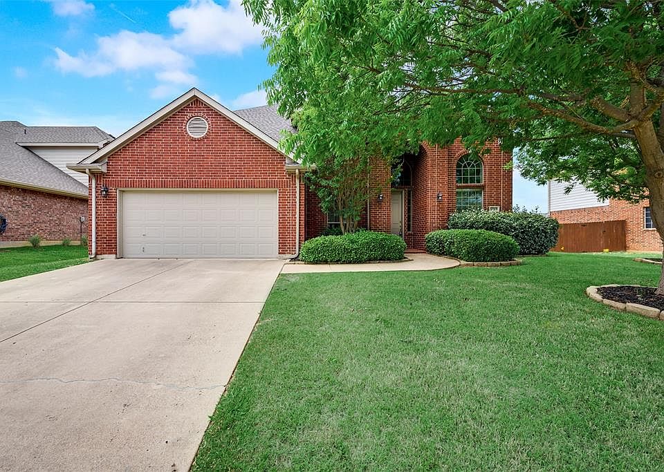 1st image of 1313 Rosebriar Ln