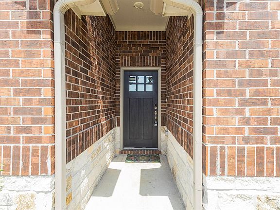 2nd image of 18614 Austin Ridge Dr
