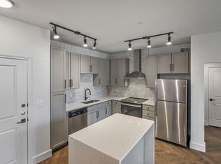 2121 Allen Pkwy #3093, Houston, TX 77019