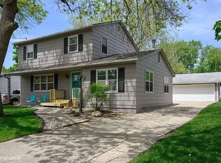 4010 E Tiffin Ave, Des Moines, IA 50317