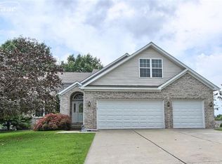 16447 Cottage Ct, Fenton, MI 48430