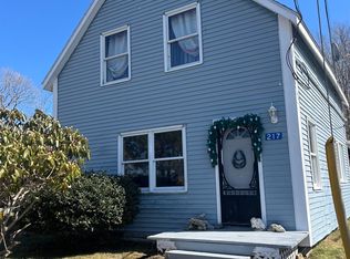 217 Waterloo St, Liverpool, NS B0T 1K0