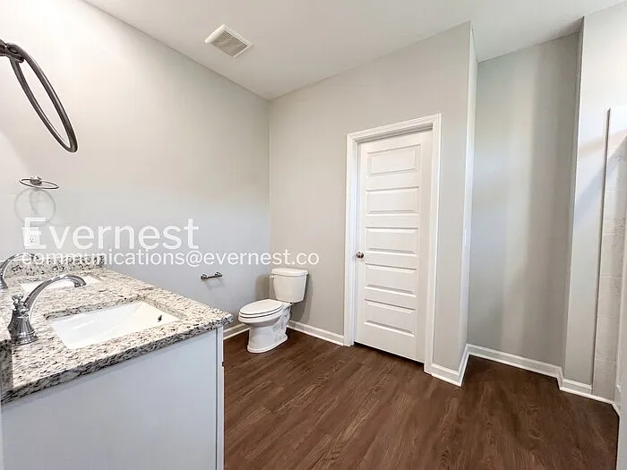 1402 Pipeline Ave — Photo 8