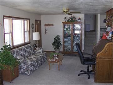 4th image of 525 Stratford Dr