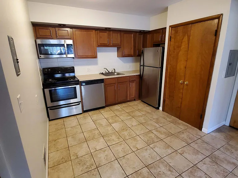 76 Union Ave SE #108 — Photo 3