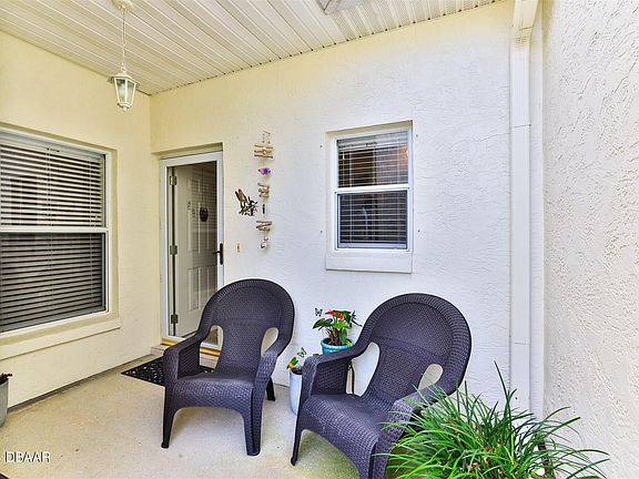 3rd image of 2276 Deerwood Dr
