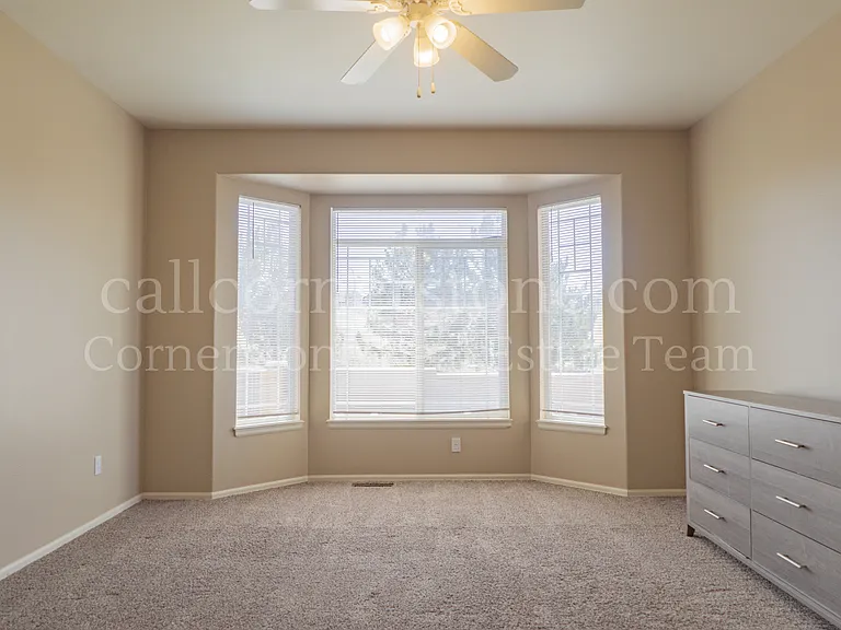 3305 Hollycrest Dr — Photo 27