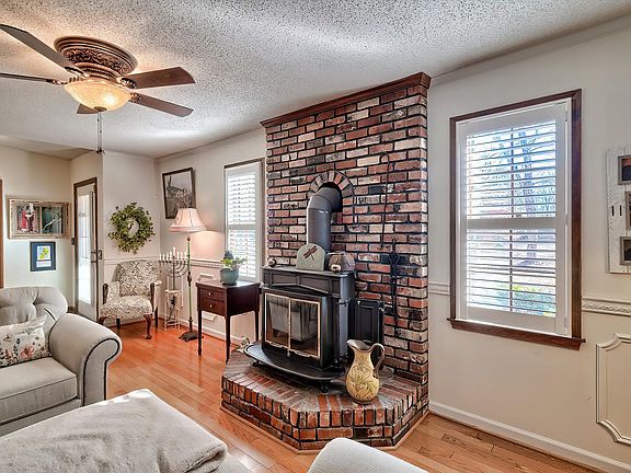 4th image of 124 Shannon Dr