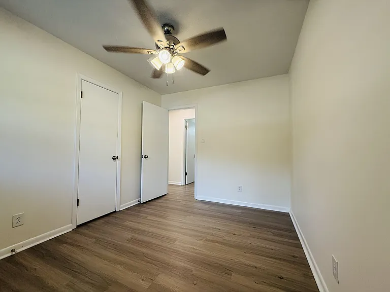 718 Dwain Dr — Photo 25