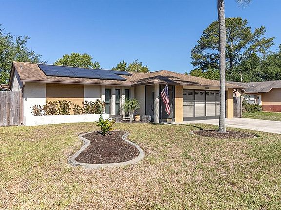 2nd image of 5043 Larch Ln