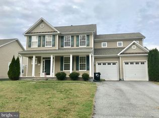 50 Ponds Edge Ct, Felton, DE 19943