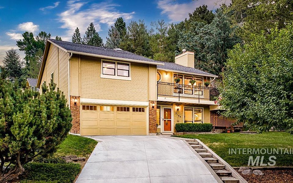 1st image of 3108 N 24th Way