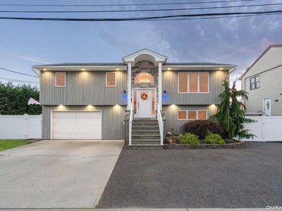 3570 Widgeon Place, Seaford, NY, 11783