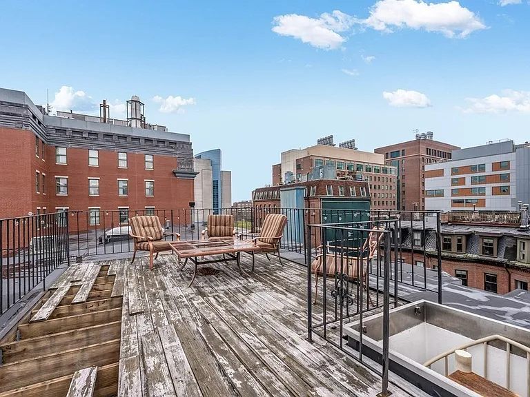 102 E Brookline St #4 — Photo 20