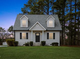 1144 Aquilla Rd, Benson, NC 27504