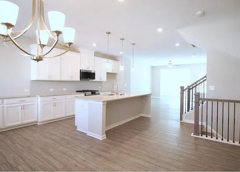 4373 Valtek Ct — Photo 2
