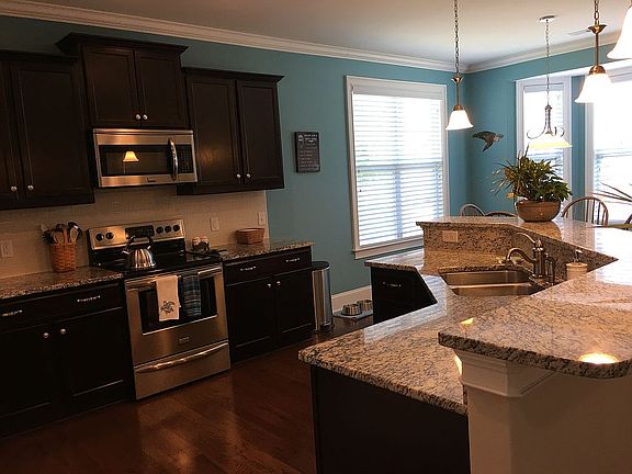 5th image of 505 Redwine Ave