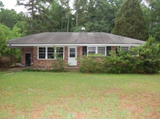 3130 Segars Cir, Dalzell, SC 29040