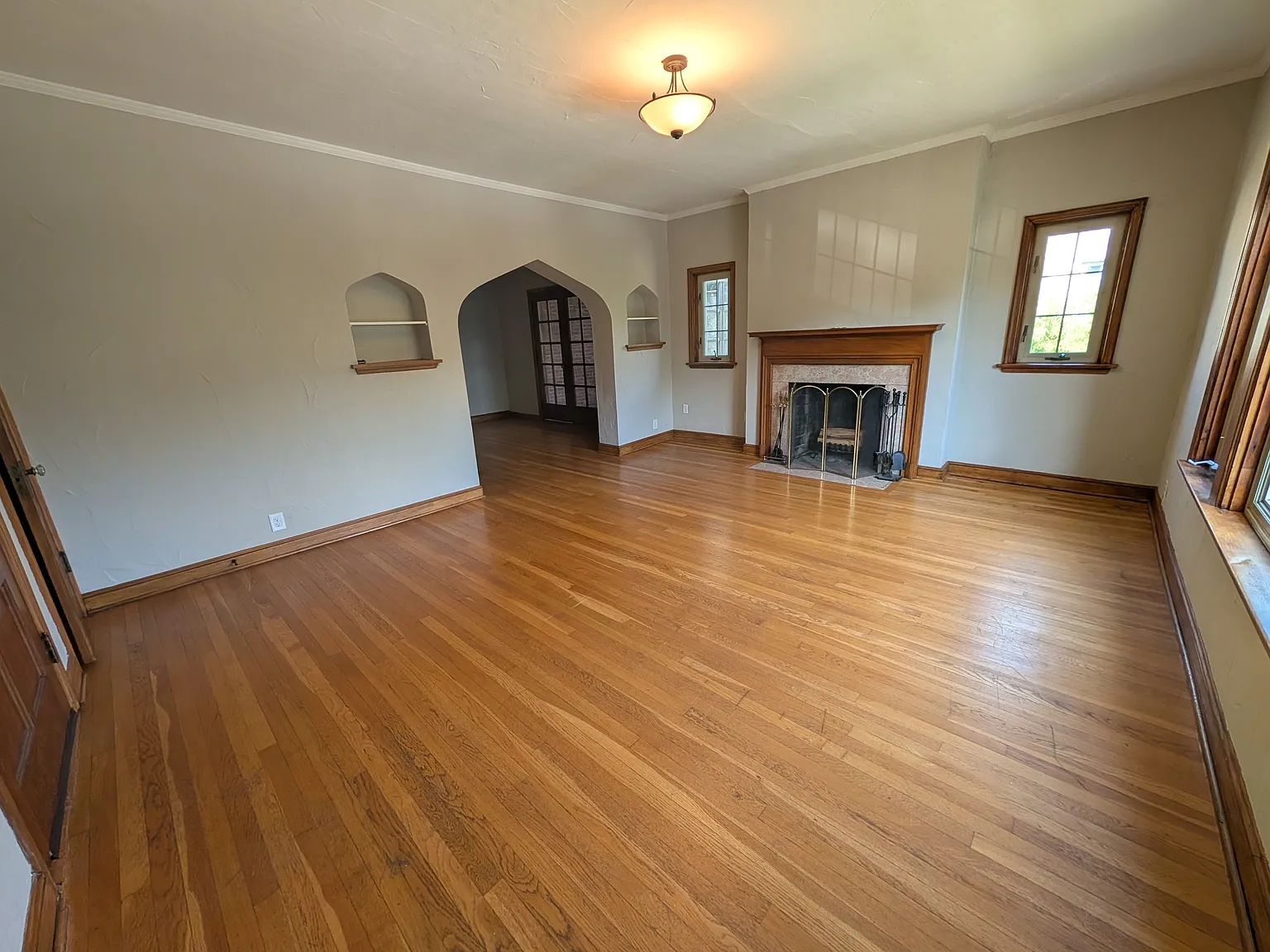 2 bed, 1112 sqft, $1,649 — Photo 4