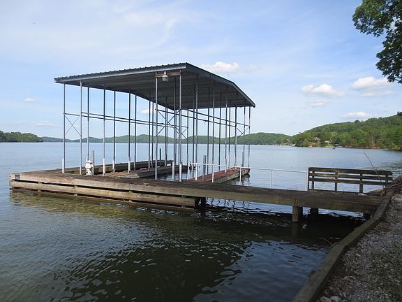 2nd image of 124 Ottawa Point