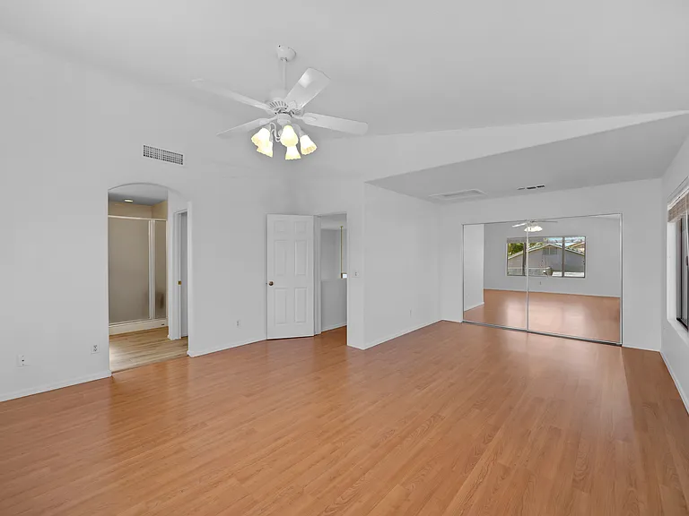 3309 E San Remo Ave — Photo 22