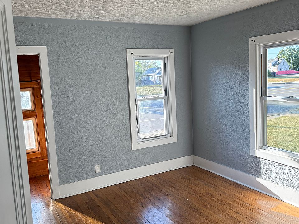 66 N Telegraph Rd, photo 9