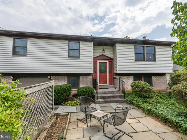 157 N Tamenend Ave, New Britain, PA 18901