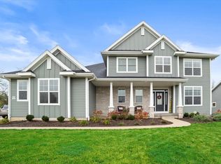 W216N6240 Legacy Trl, Menomonee Falls, WI 53051