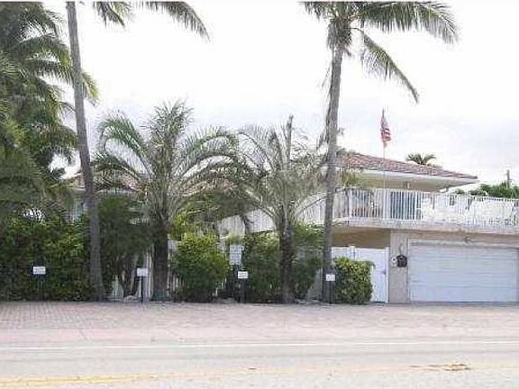 3rd image of 4621 N Ocean Dr