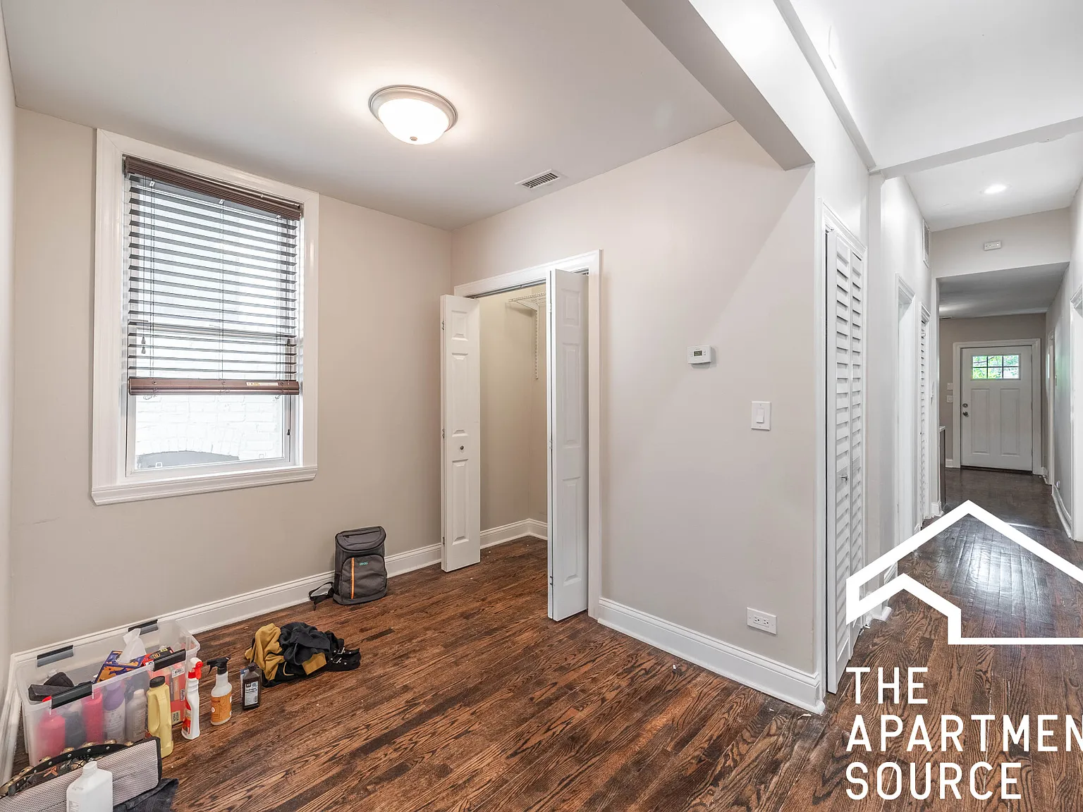 3 bed, 1100 sqft, $3,450 — Photo 3
