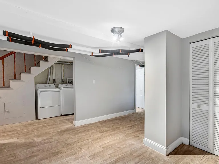 1720 34th St NW — Photo 34